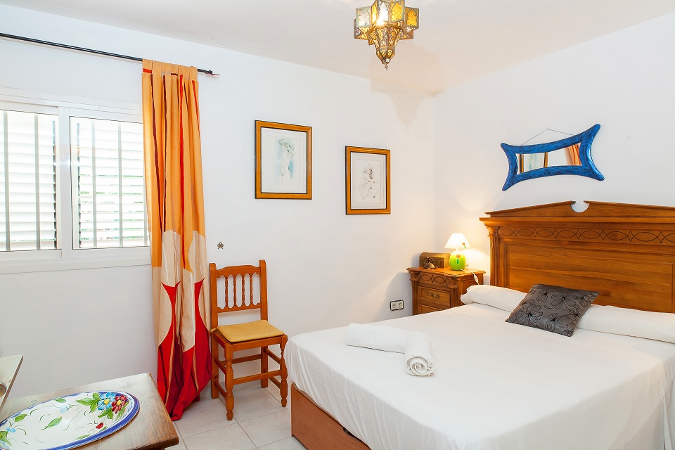 Villa In San Antonio Bay Rent Holiday Villas